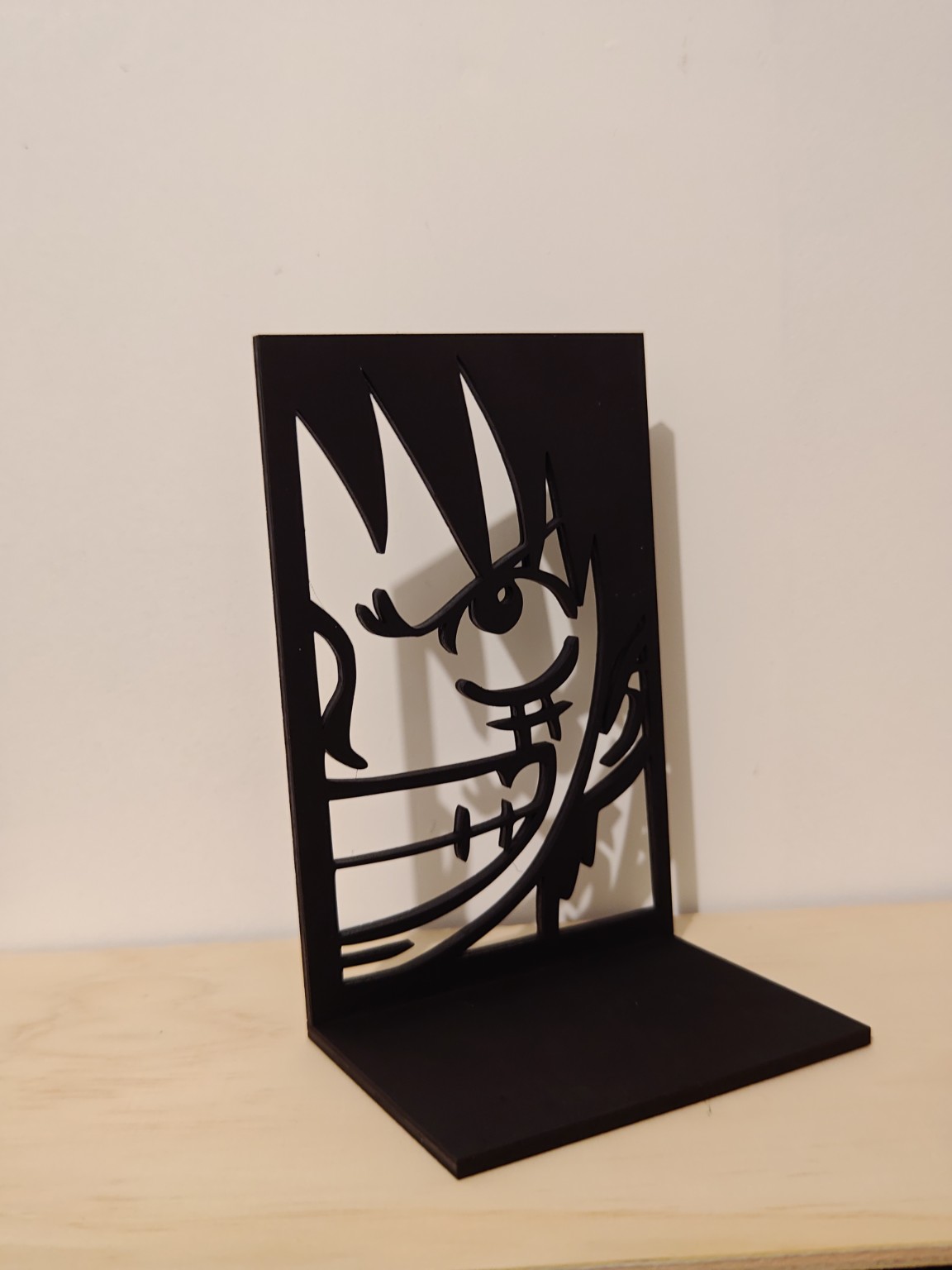 Serre-livres Luffy vu de trois quarts